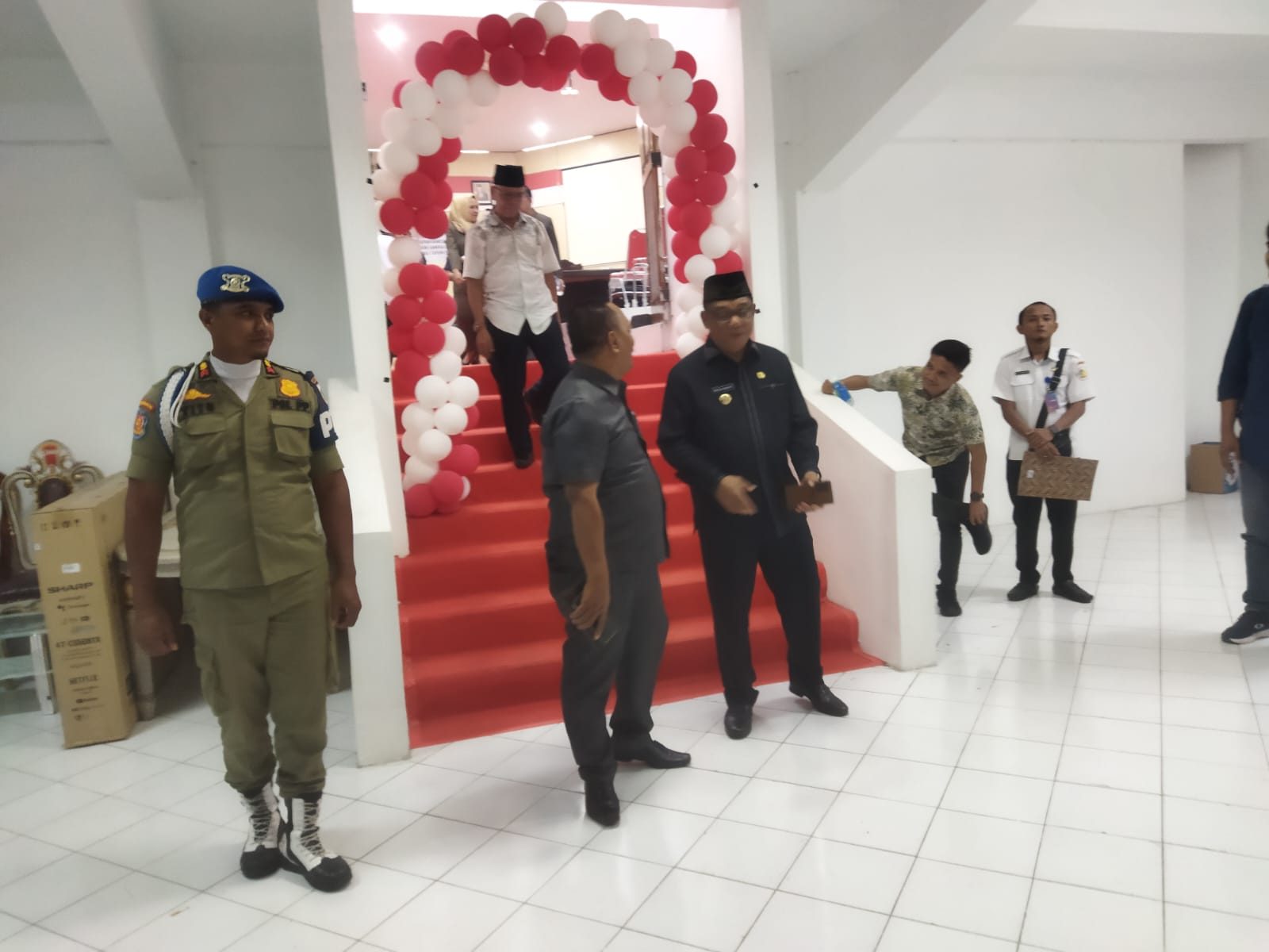 SATPOL PP KOTA KOTAMOBAGU PAM RAPAT PARIPURNA