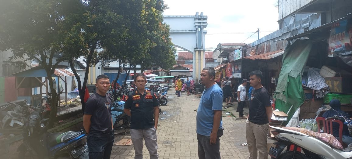 SATPOL-PP  KOTA KOTAMOBAGU PATROLI PENGAWASAN AREA PASAR 23 MARET