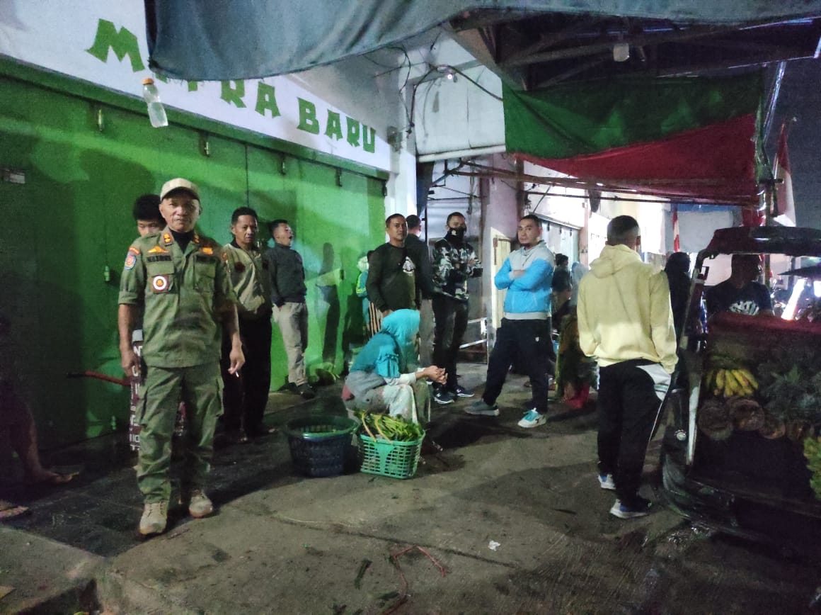 SATPOL PP KOTAMOBAGU MELAKUKAN PATROLI PENGAWASAN PASAR 23 MARET
