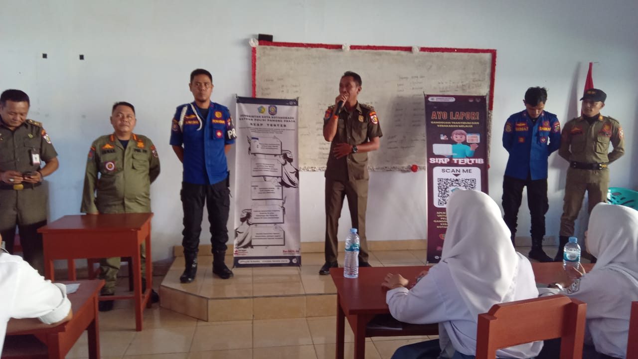 SOSIALISASI TERKAIT APLIKASI SIAP TERTIB. OLEH SATPOL PP DAN DAMKAR KOTAMOBAGU