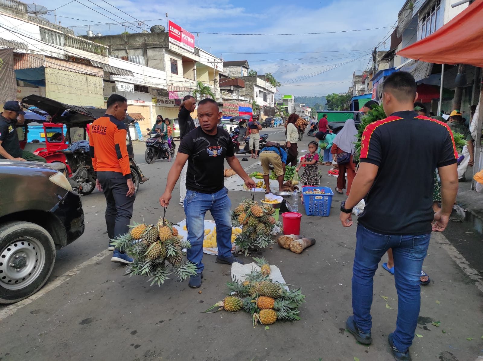 Penertiban PKL disekitar Pasar 23 Maret Kota Kotamobagu